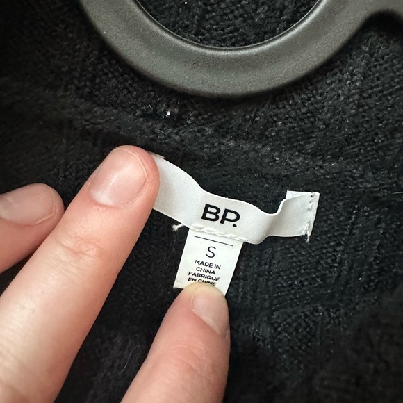 Nordstrom BP. Cropped Turtle Neck Knit Sweater - Picture 7 of 7